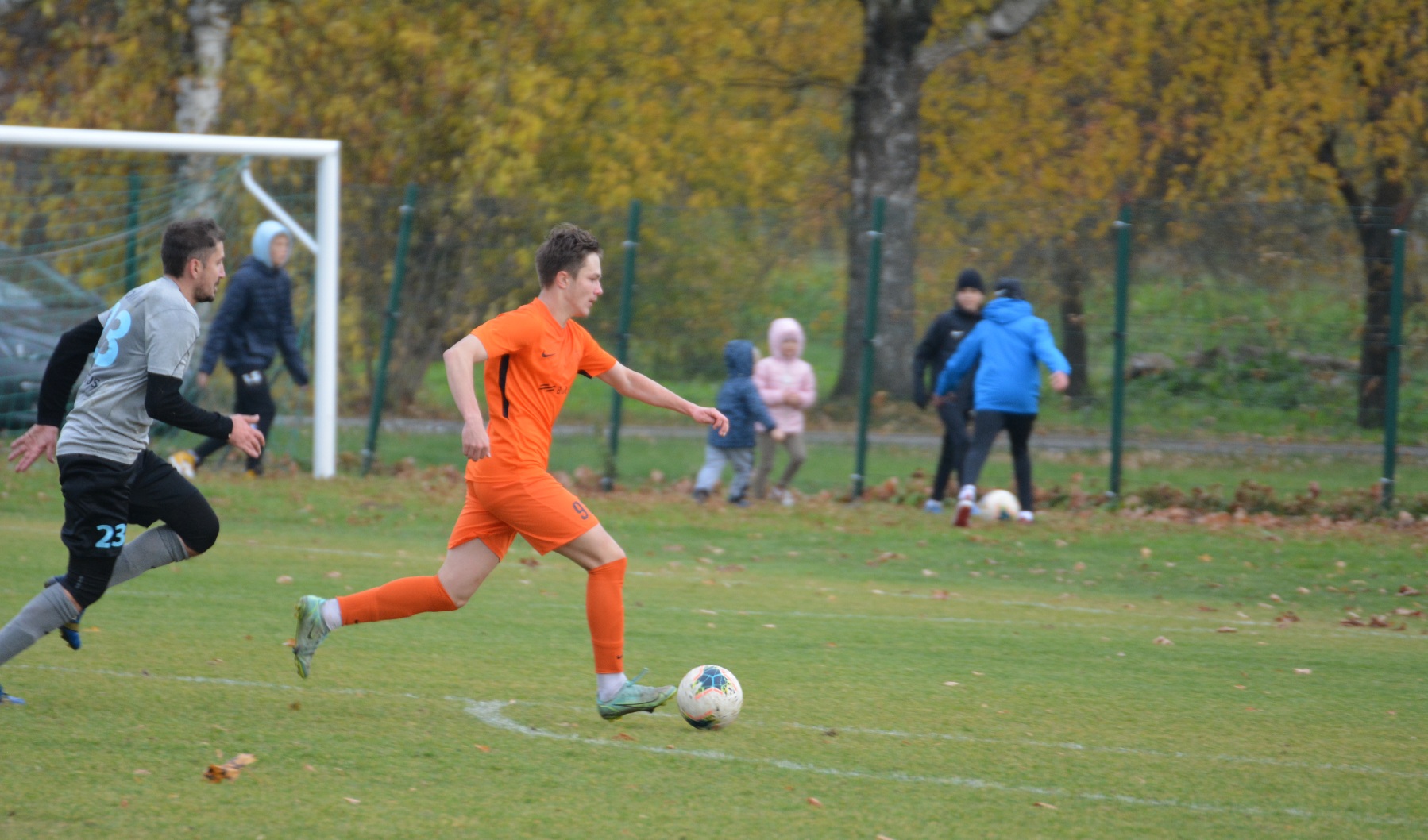 Два важных матча уходящей недели