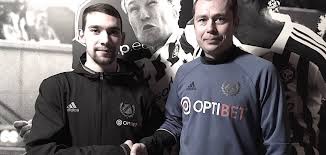 Я остаюсь в «Фениксе»!